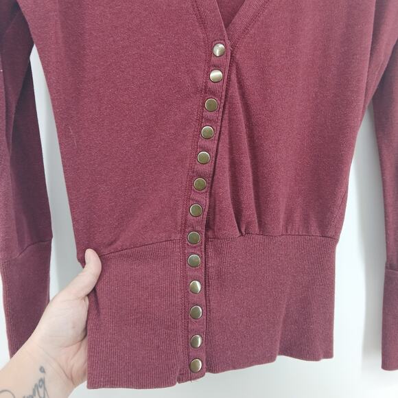 Y2K Snap Button V-Neck Cardigan Size MD Fitted Ribbed Hem Preppy Academia Casual - Picture 2 of 7